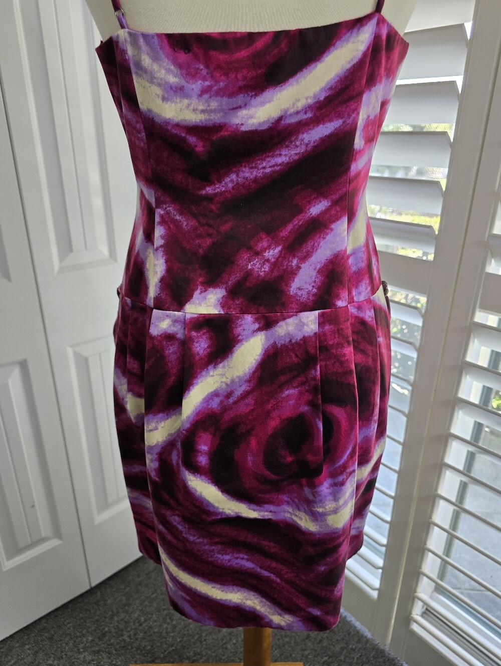 BCBGMAXAZRIA Magenta Swirl Satin Sleeveless Cocktail Mini Dress - Picture 9 of 13
